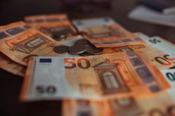 Conseils financiers essentiels pour réussir en 2024